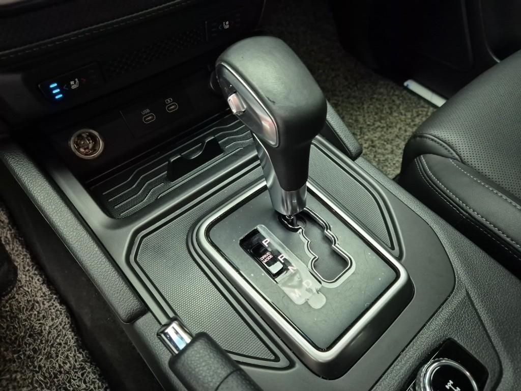 Ssangyong Rexton - Vista 8