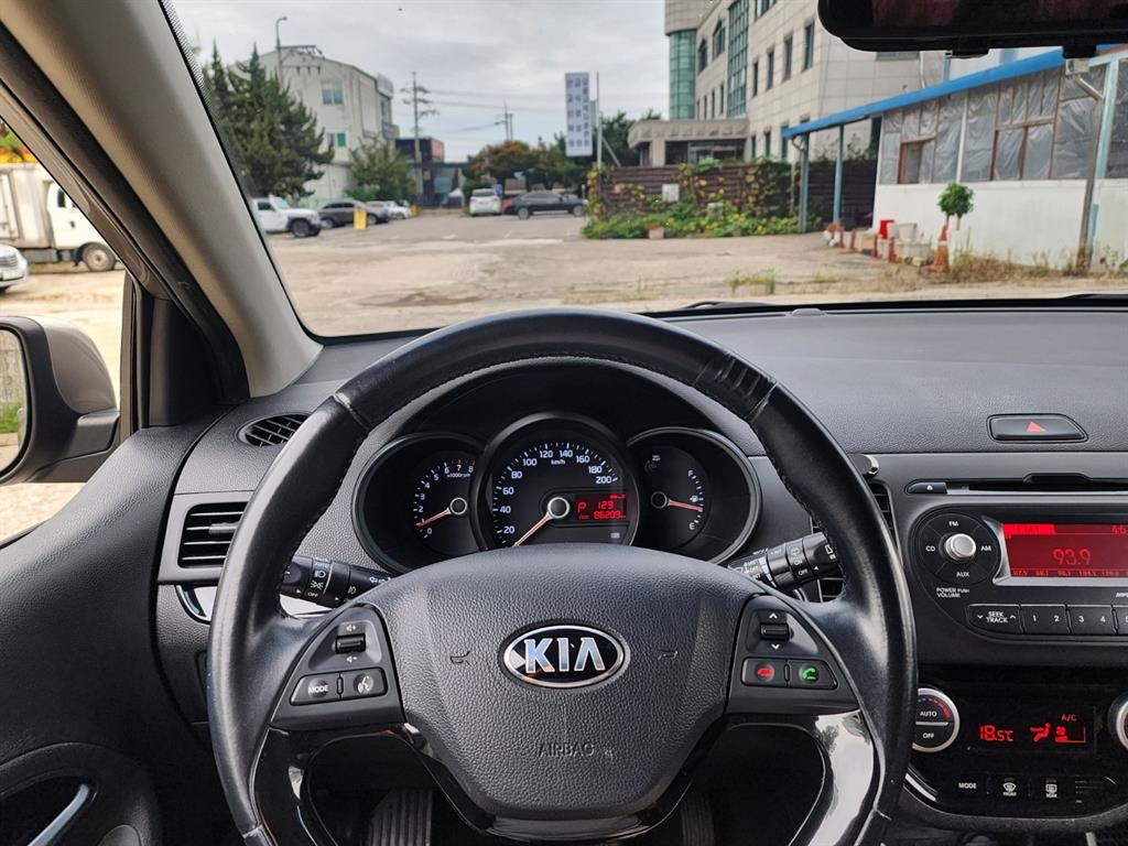 KIA Morning - Vista 8