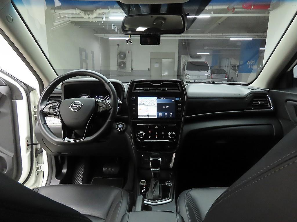 Ssangyong Tivoli - Vista 8