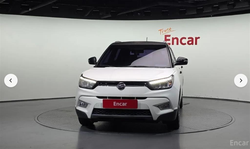 Ssangyong Tivoli - Vista 3