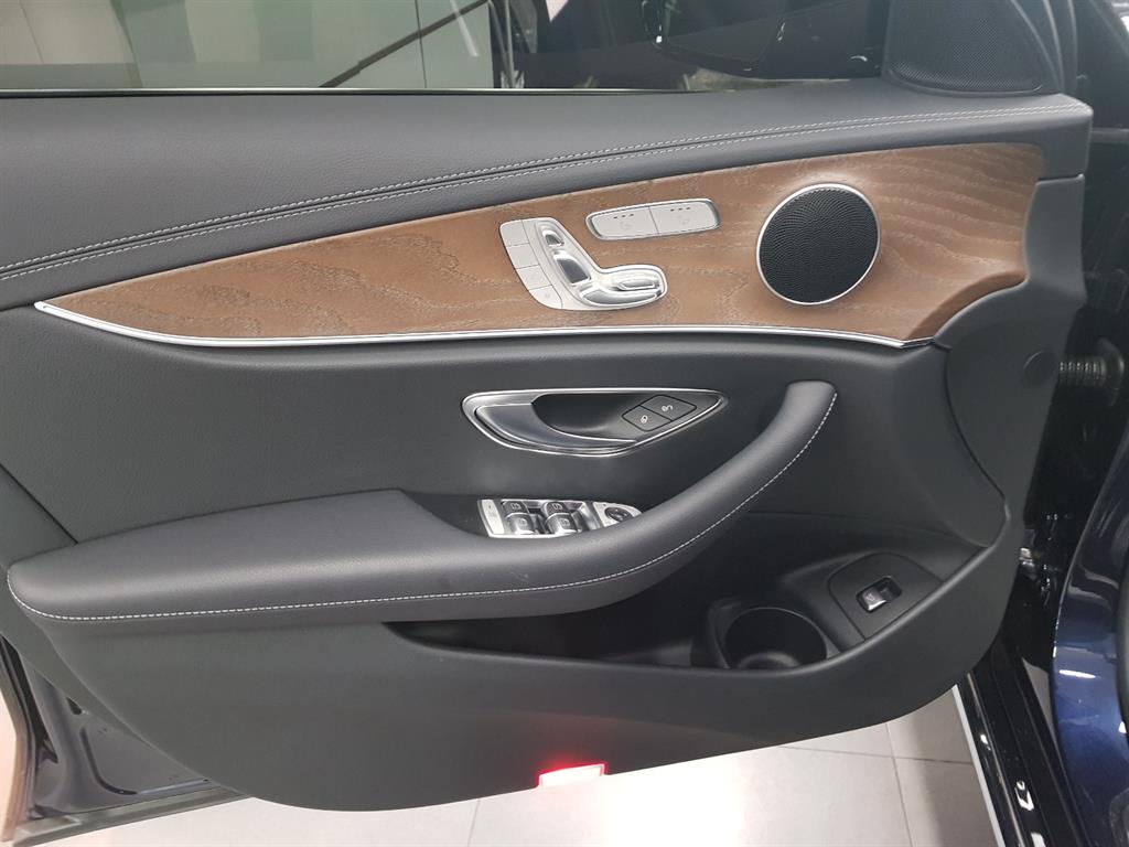 Mercedes Benz E class 2022 Azul - Importación desde Corea - HF Imports Iquique - Foto 14