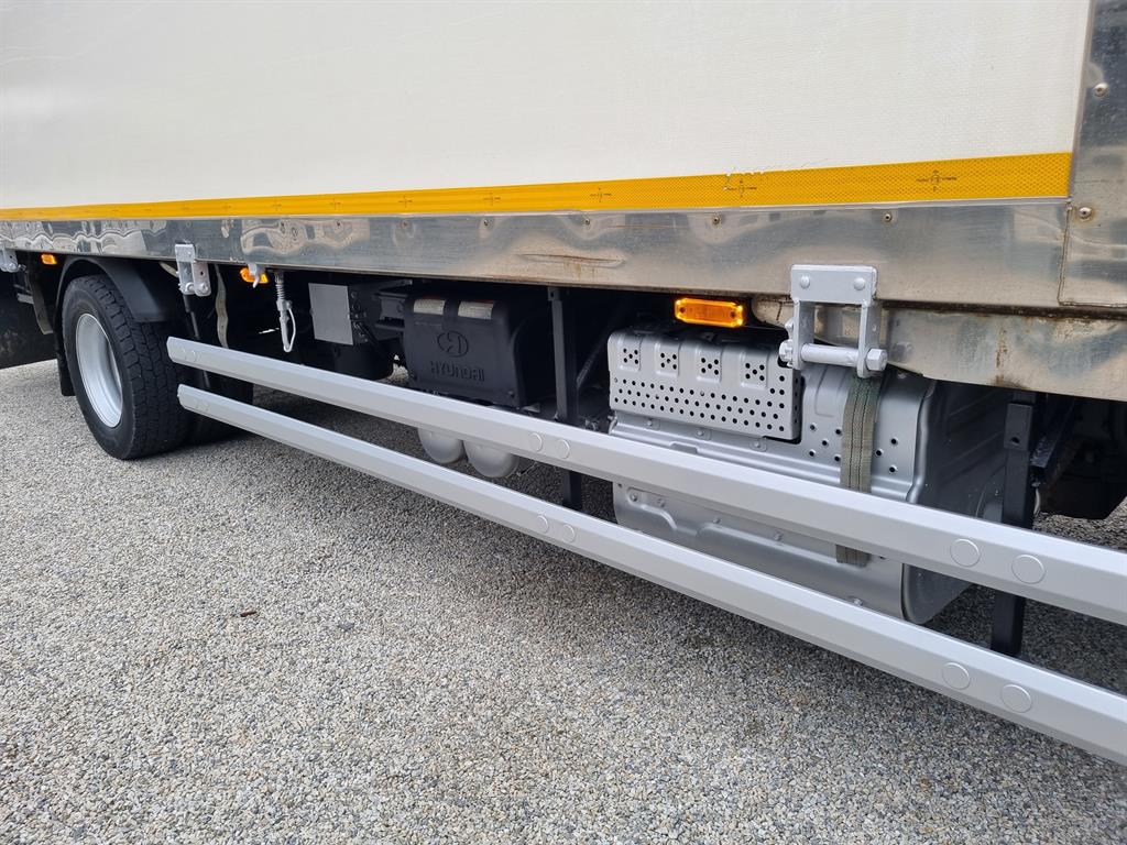 medium and large cargo truck 2020 Blanco - Importación desde Corea - HF Imports Iquique - Foto 18