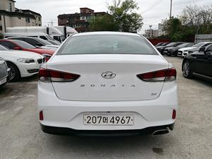HYUNDAI Sonata - Vista 8