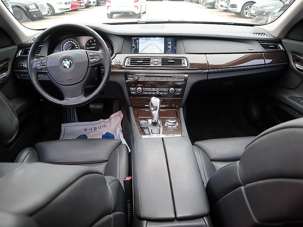 BMW 7 Series - Vista 9
