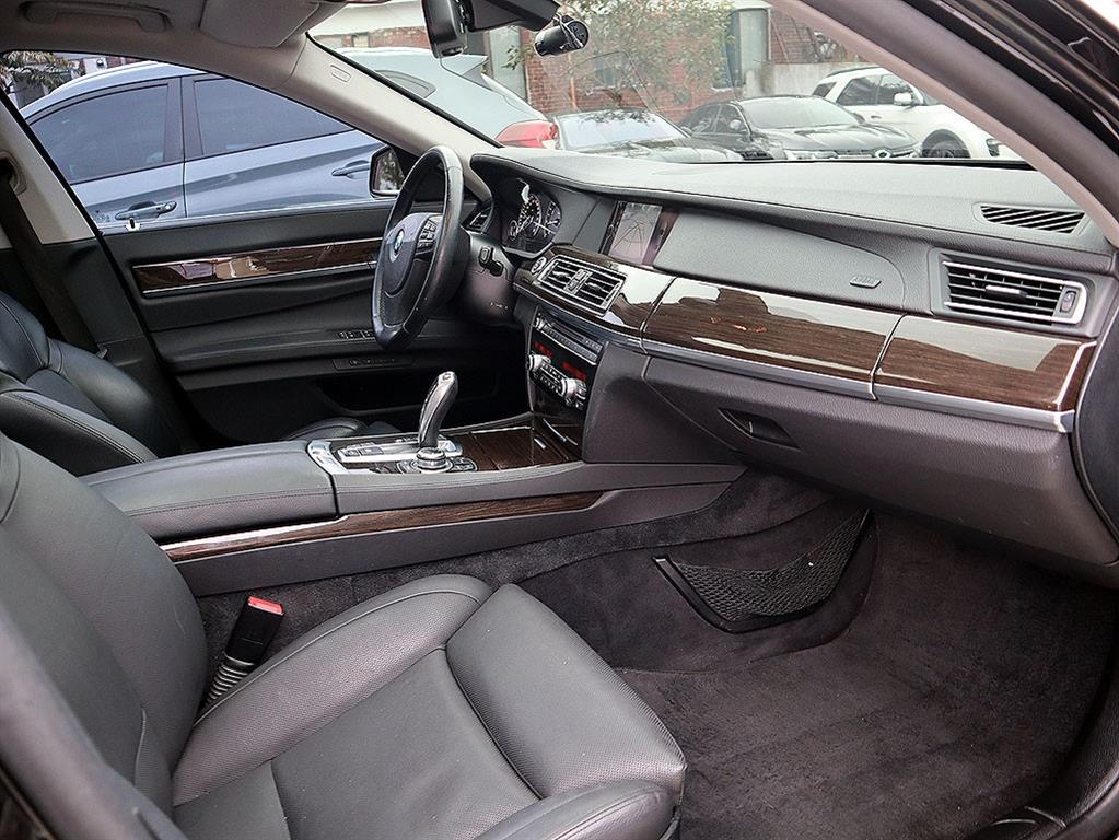 BMW 7 Series 2011 Negro - Importación desde Corea - HF Imports Iquique - Foto 13