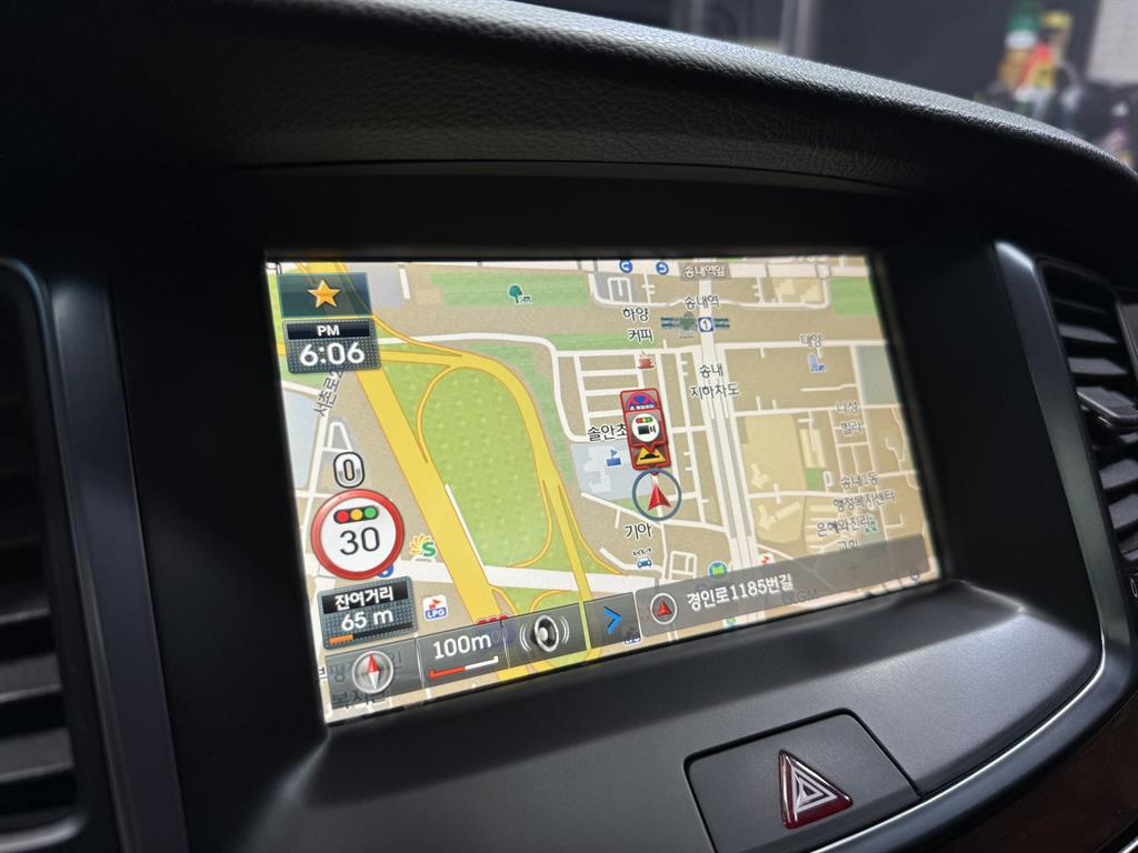 HYUNDAI Equus - Vista 10