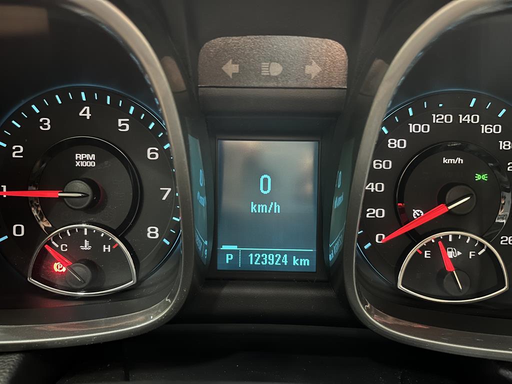 Chevrolet Malibu - Vista 11