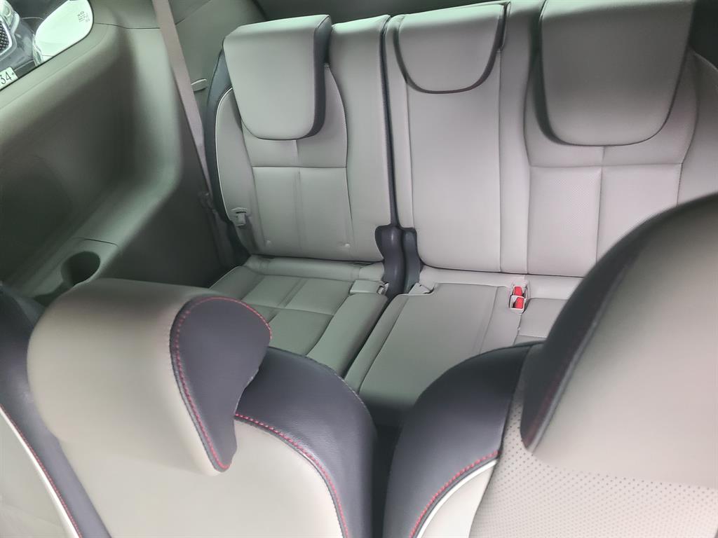 KIA Carnival - Vista 10