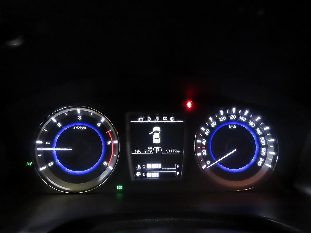 Ssangyong Rexton - Vista 9