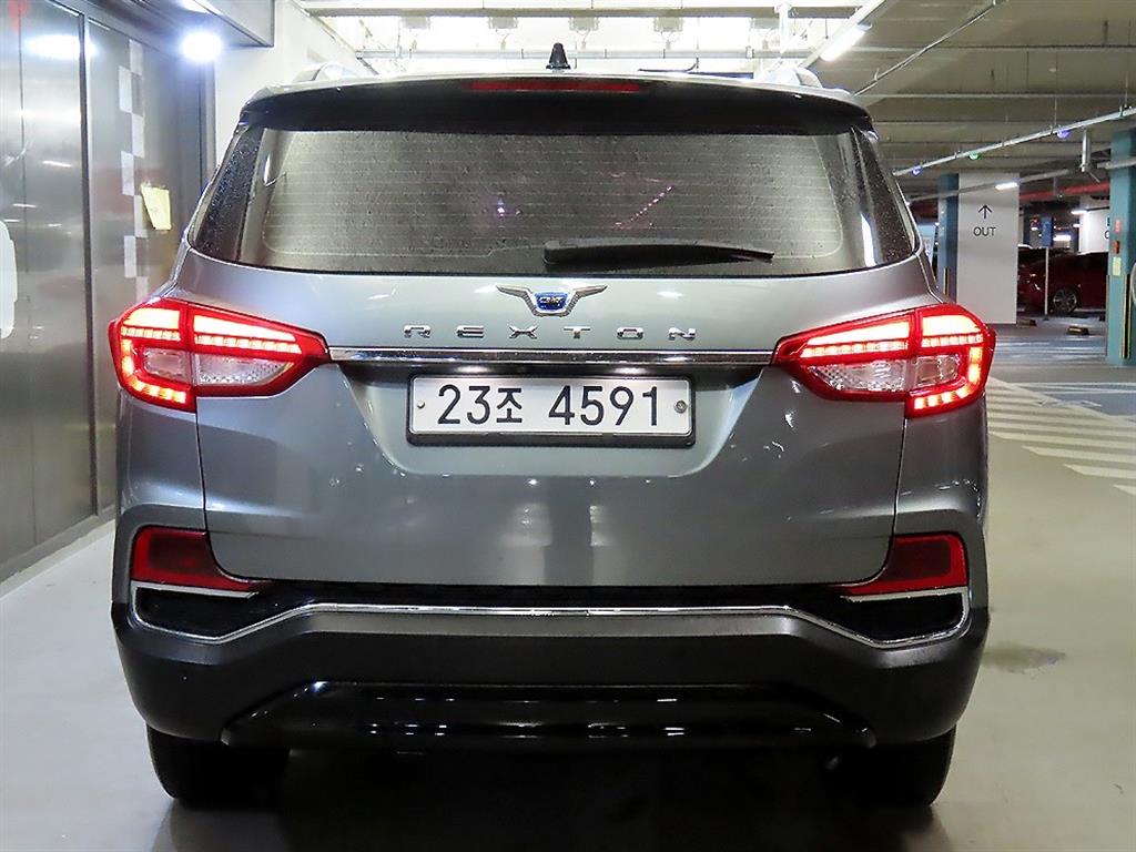 Ssangyong Rexton - Vista 5