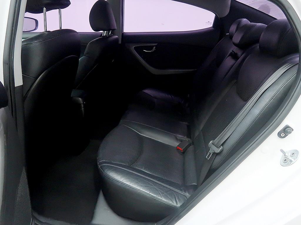 HYUNDAI Avante 2012 Blanco - Importación desde Corea - HF Imports Iquique - Foto 12