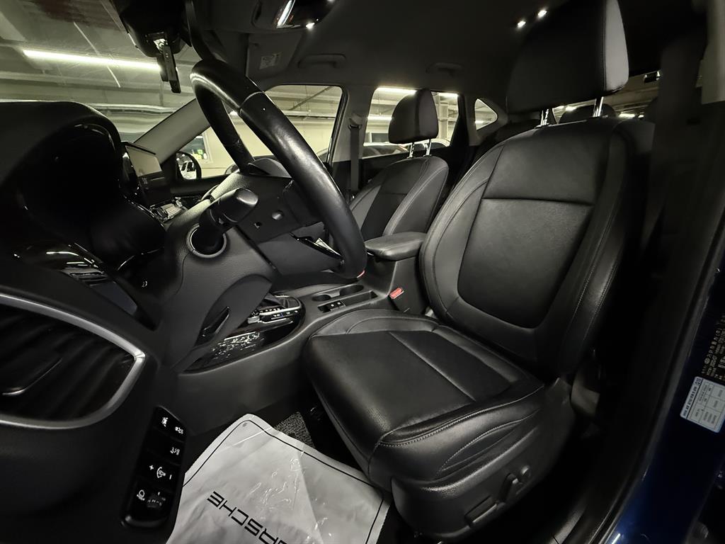 KIA Seltos - Vista 6