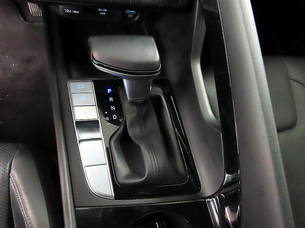 HYUNDAI Avante - Vista 10