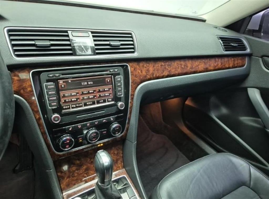 Volkswagen Passat 2013 Plateado - Importación desde Corea - HF Imports Iquique - Foto 19