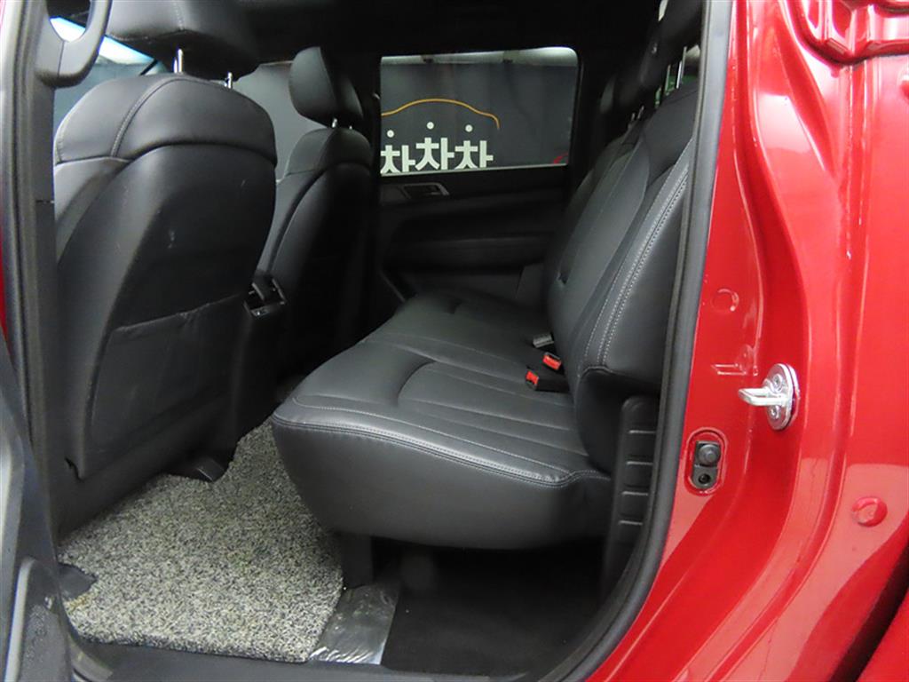 Ssangyong Rexton - Vista 6