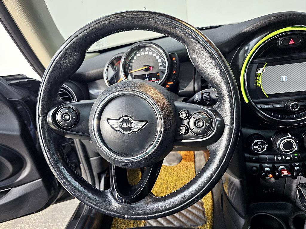 Mini Cooper - Vista 11