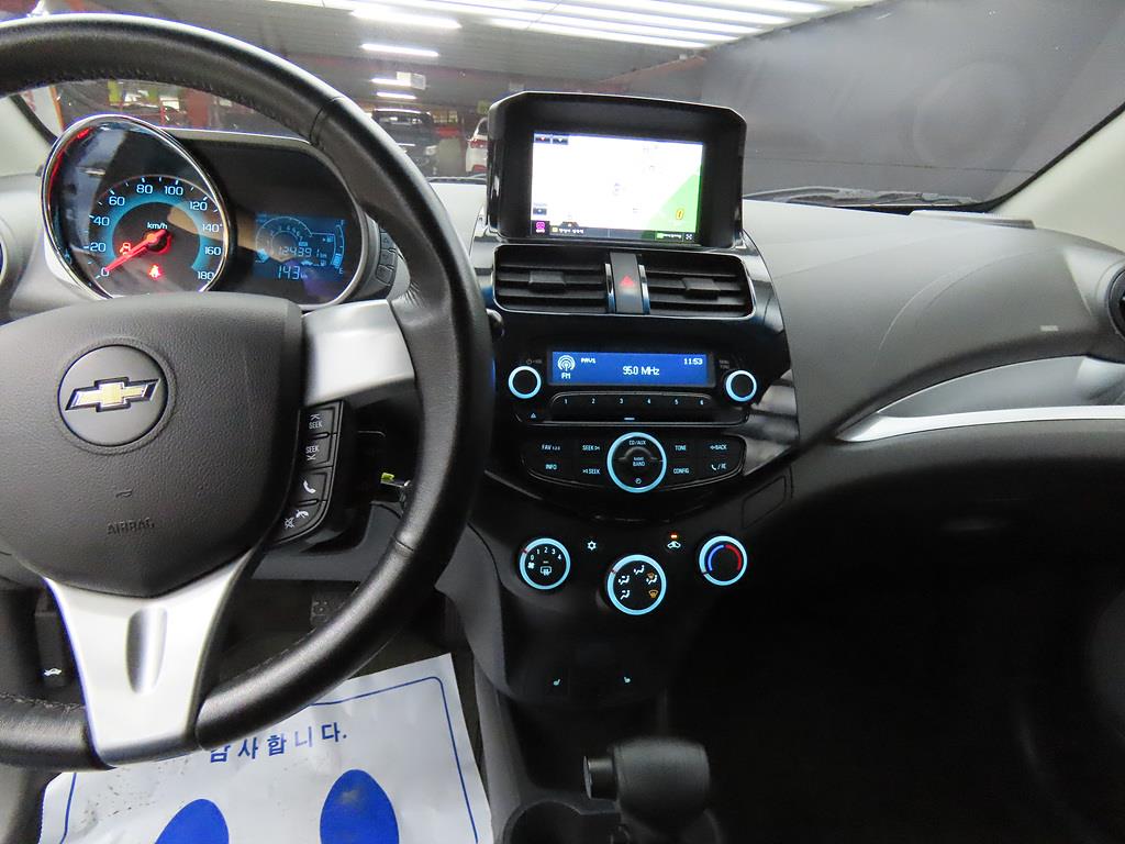 Chevrolet Spark - Vista 10