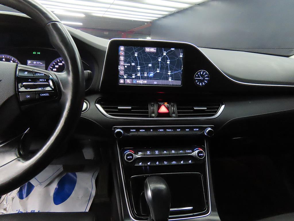 HYUNDAI Grandeur - Vista 9