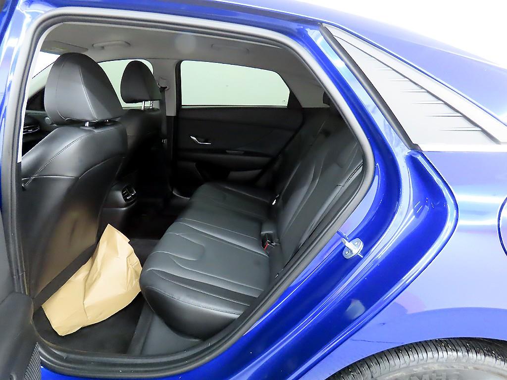 HYUNDAI Avante - Vista 6