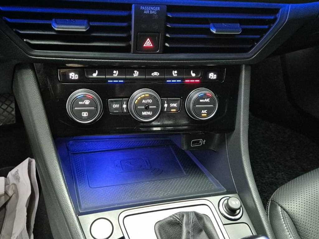 Volkswagen Jetta 2020 Gris - Importación desde Corea - HF Imports Iquique - Foto 18