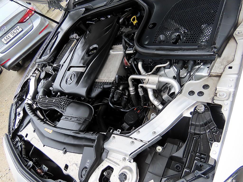 Mercedes Benz E class 2017 Blanco - Importación desde Corea - HF Imports Iquique - Foto 19