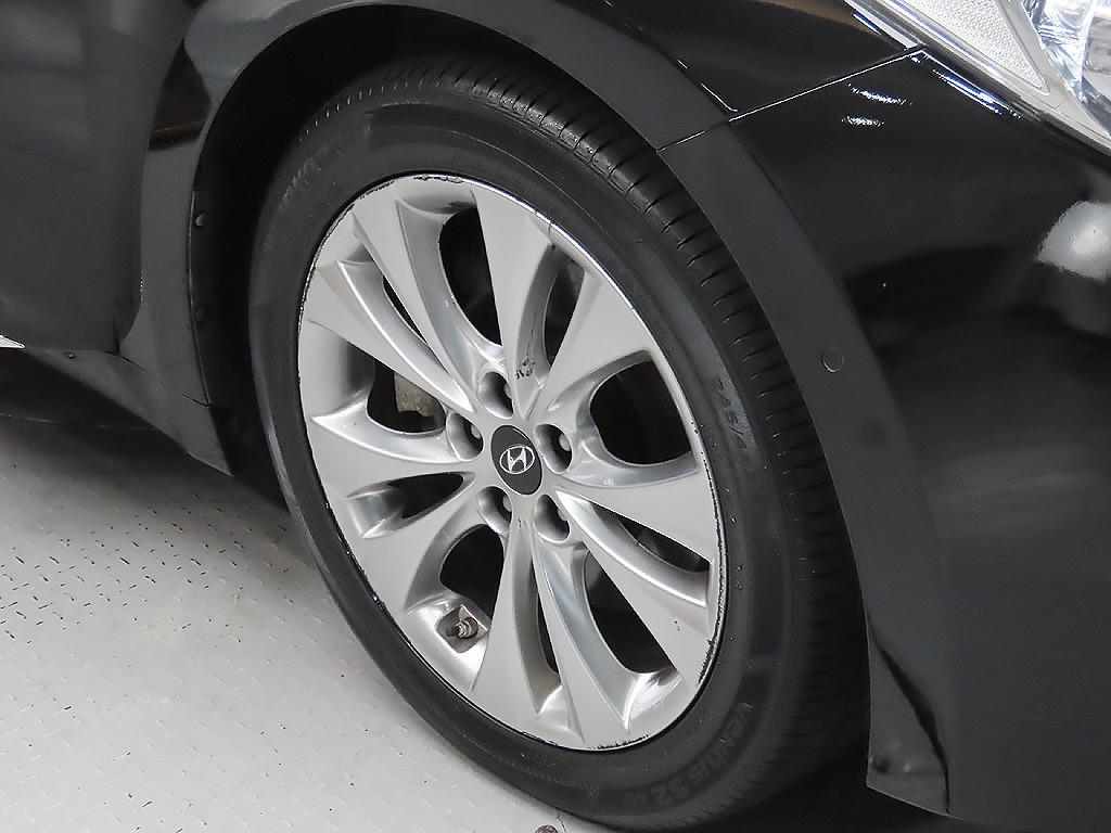 HYUNDAI Grandeur - Vista 9