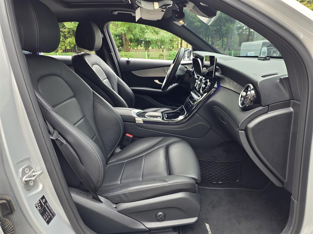 Mercedes Benz GLC Class - Vista 9