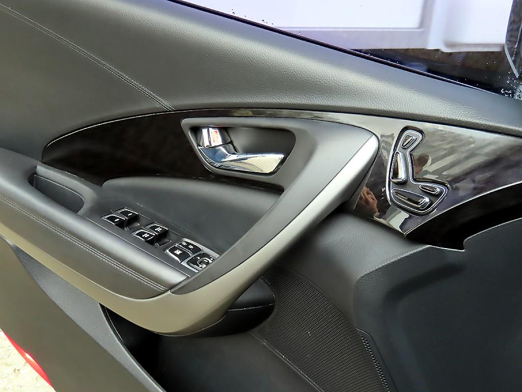 HYUNDAI Grandeur - Vista 11