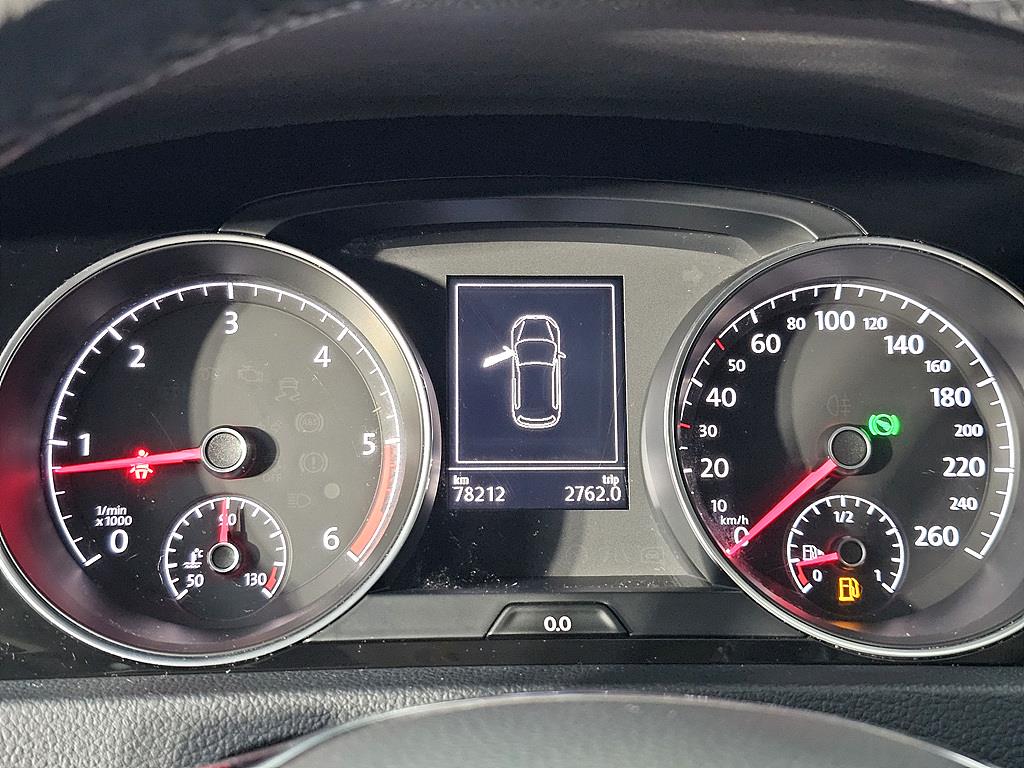 Volkswagen Golf - Vista 7