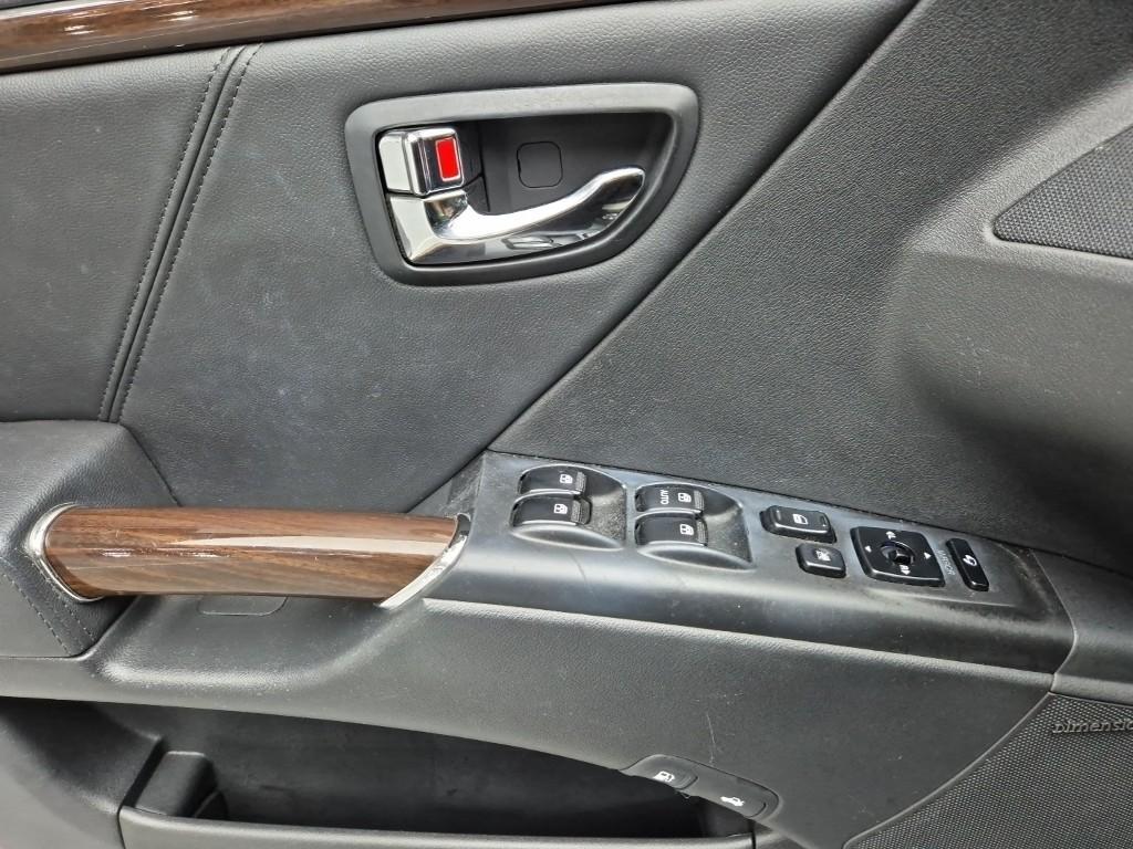 HYUNDAI Grandeur 2010 Negro - Importación desde Corea - HF Imports Iquique - Foto 17