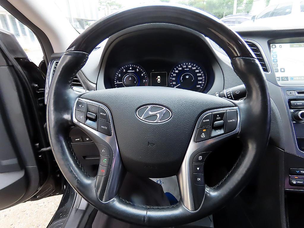 HYUNDAI Grandeur - Vista 8