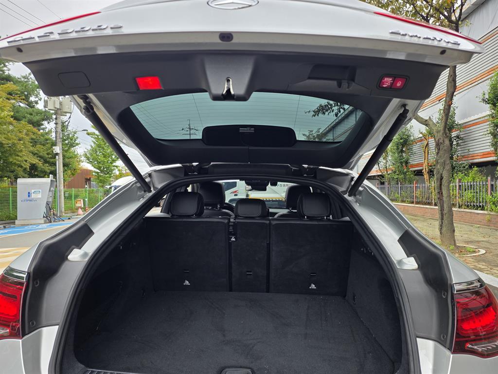 Mercedes Benz GLC Class - Vista 11