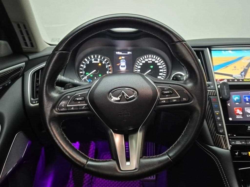 Infiniti Q - Vista 9