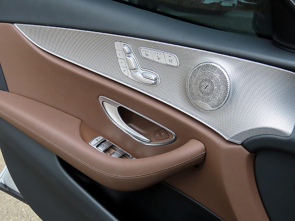 Mercedes Benz E class - Vista 11