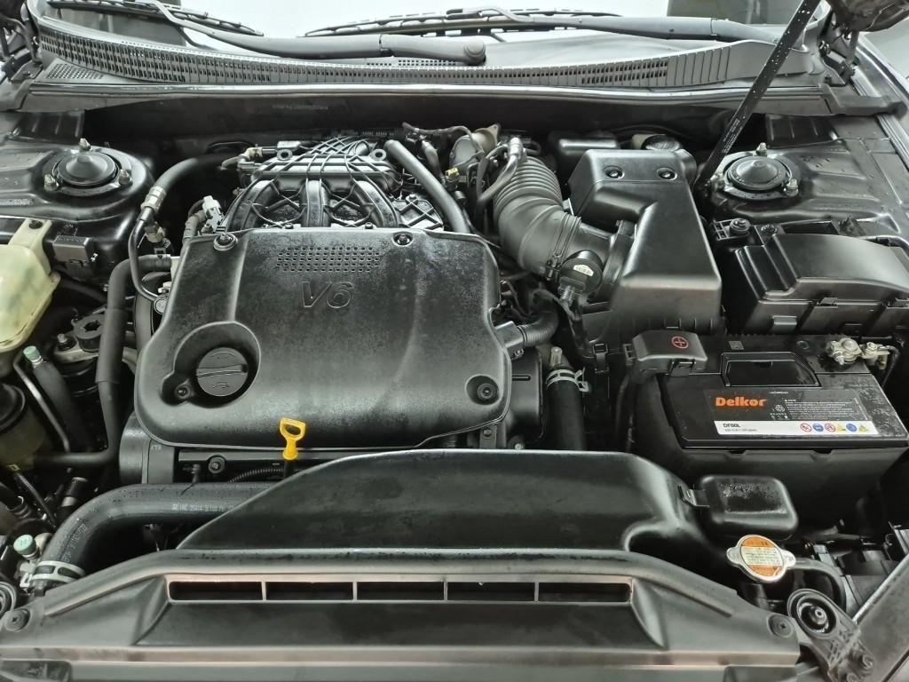 HYUNDAI Grandeur - Vista 5