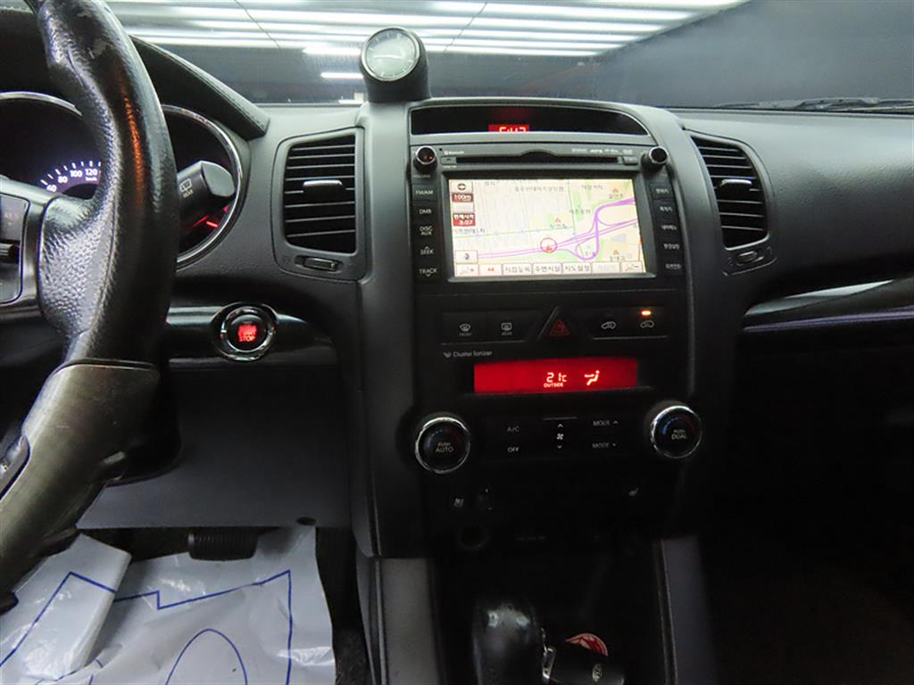 KIA Sorento - Vista 10