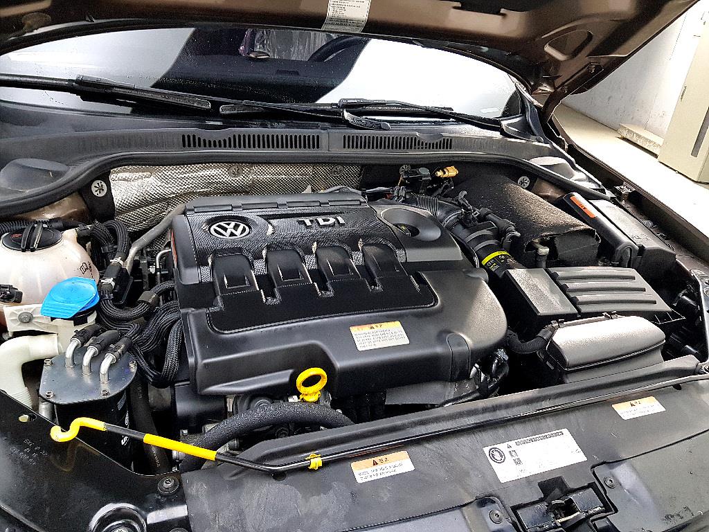 Volkswagen Jetta - Vista 6