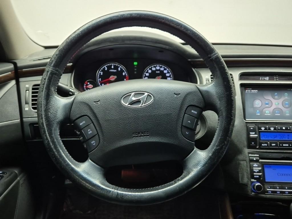 HYUNDAI Grandeur - Vista 9