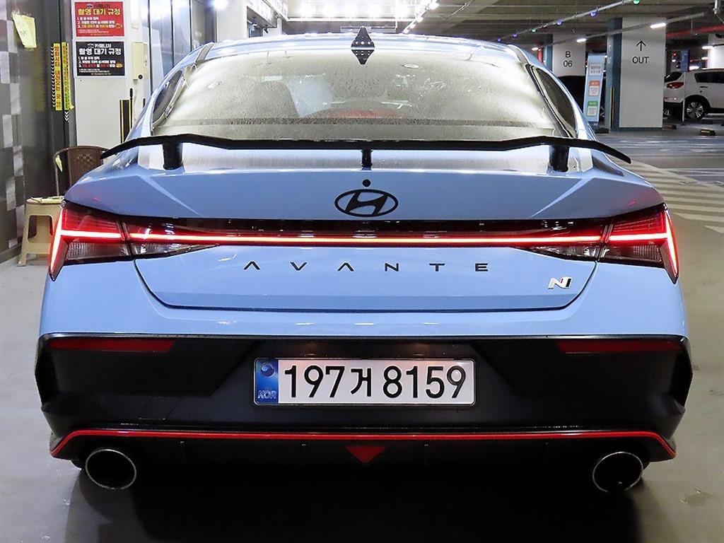 HYUNDAI Avante - Vista 5