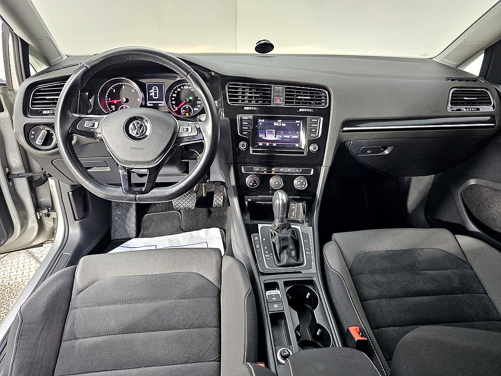 Volkswagen Golf - Vista 5