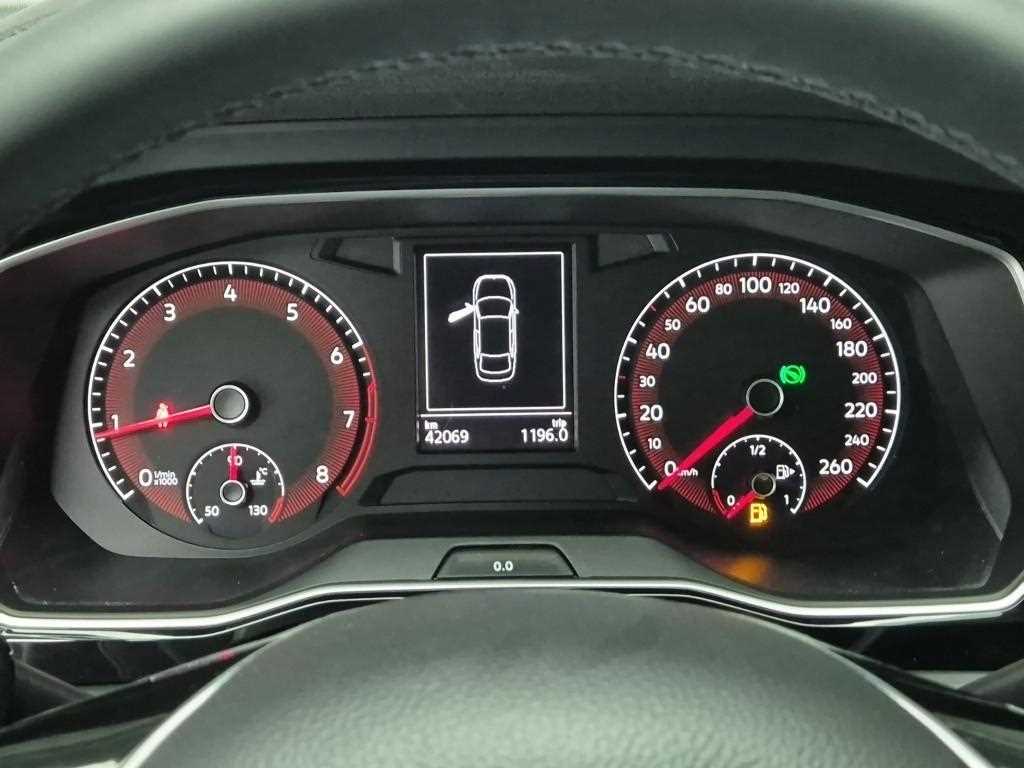 Volkswagen Jetta - Vista 6