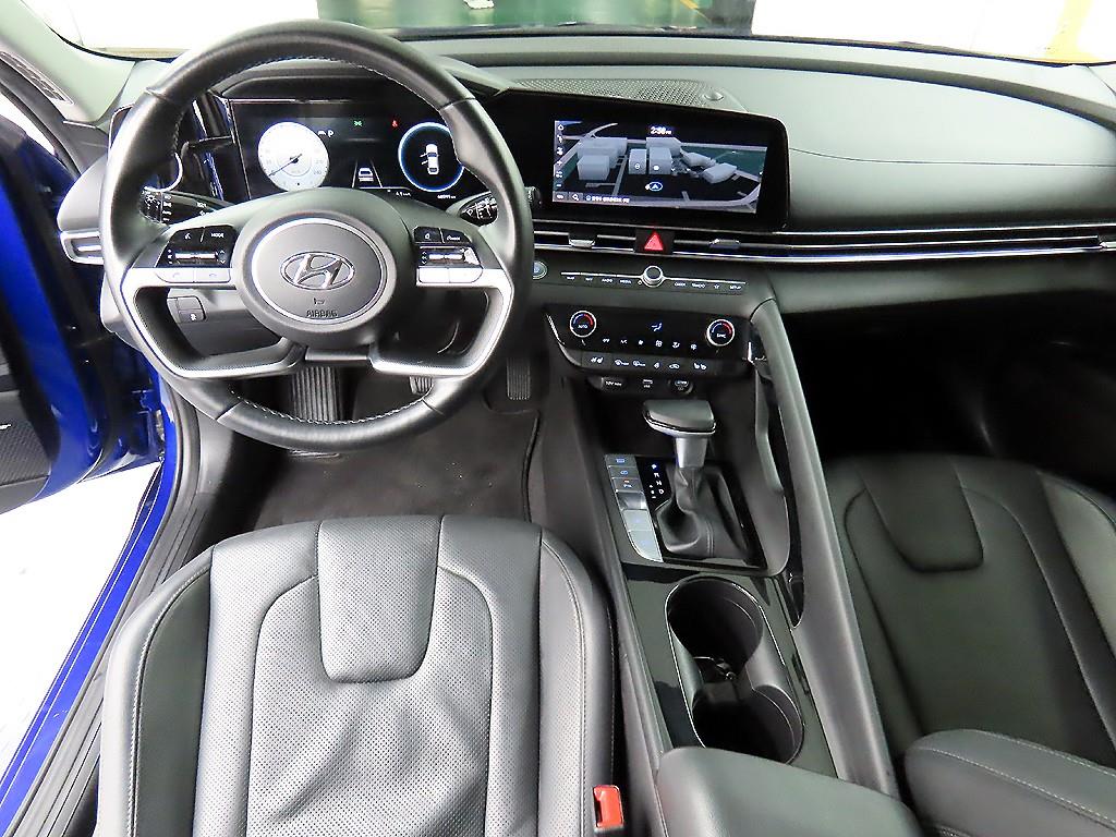 HYUNDAI Avante - Vista 7