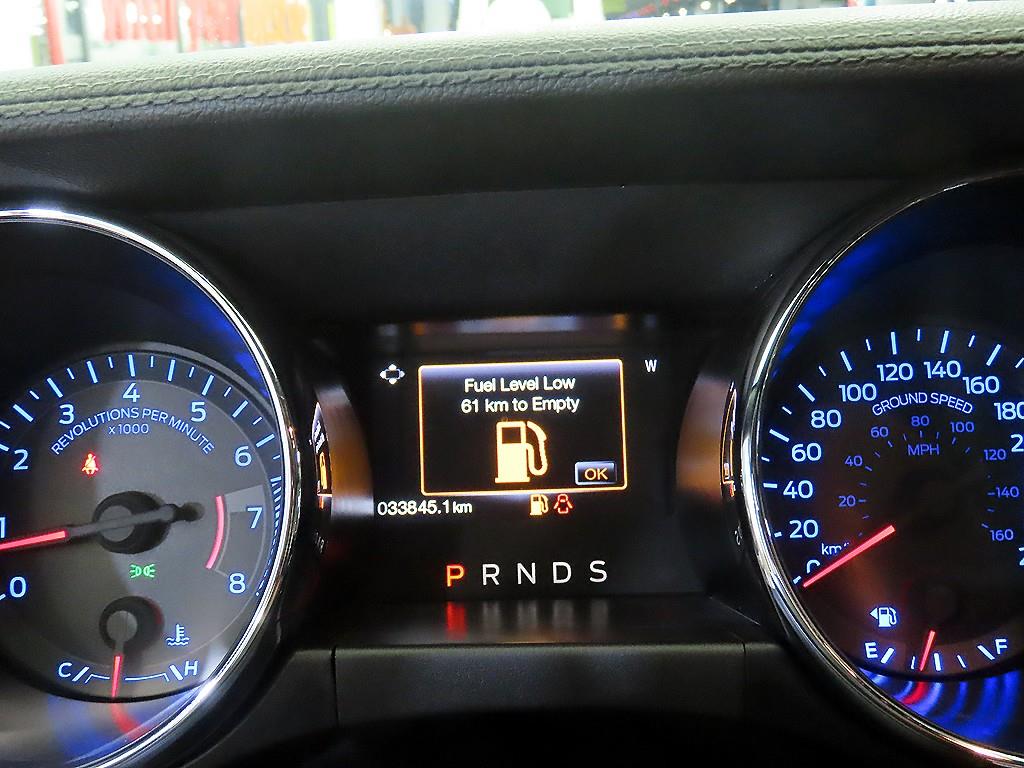 Ford Mustang - Vista 10