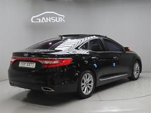 HYUNDAI Grandeur - Vista 8