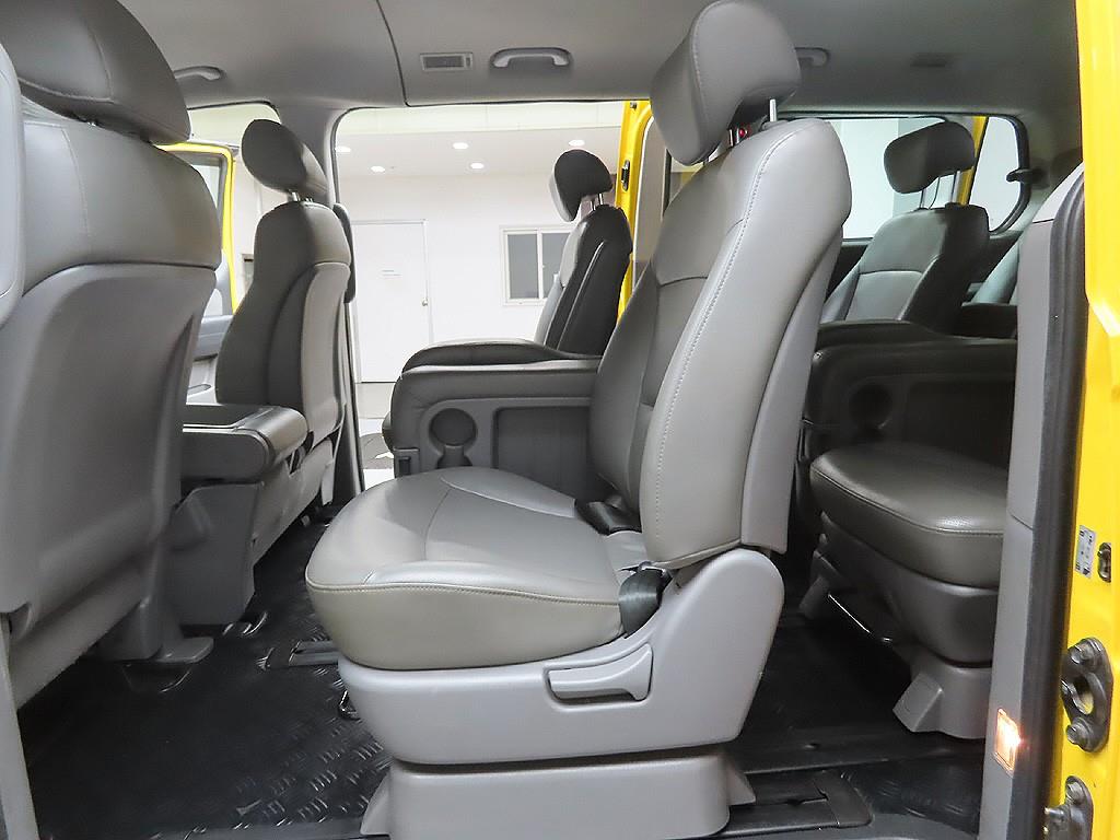 HYUNDAI Starex 2014 Amarillo - Importación desde Corea - HF Imports Iquique - Foto 9