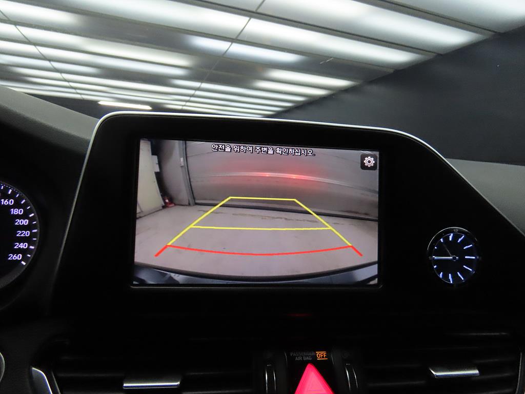 HYUNDAI Grandeur - Vista 12