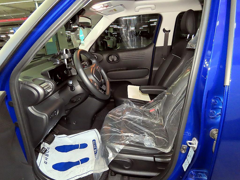 HYUNDAI Casper - Vista 6