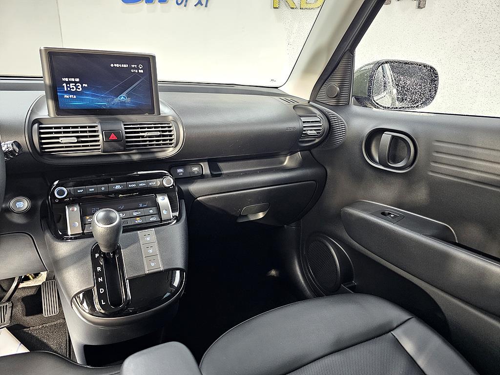 HYUNDAI Casper - Vista 10