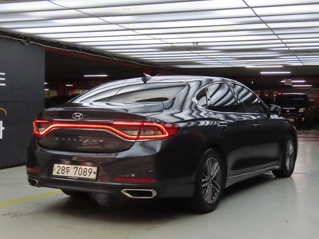 HYUNDAI Grandeur - Vista 4