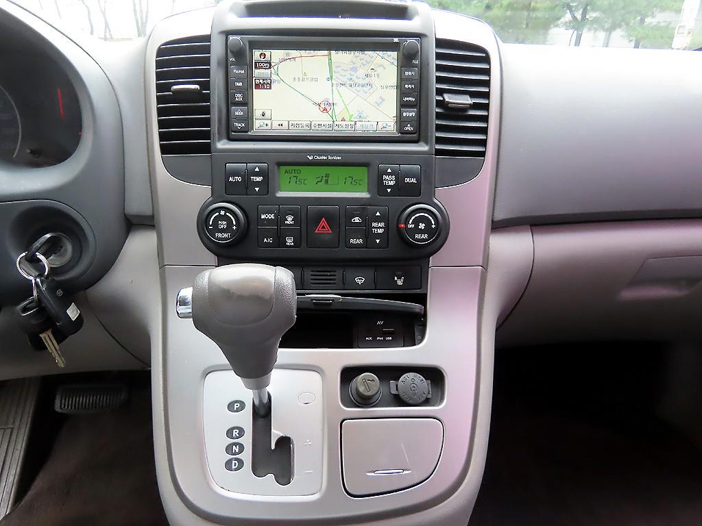 KIA Carnival 2012 Plateado - Importación desde Corea - HF Imports Iquique - Foto 13